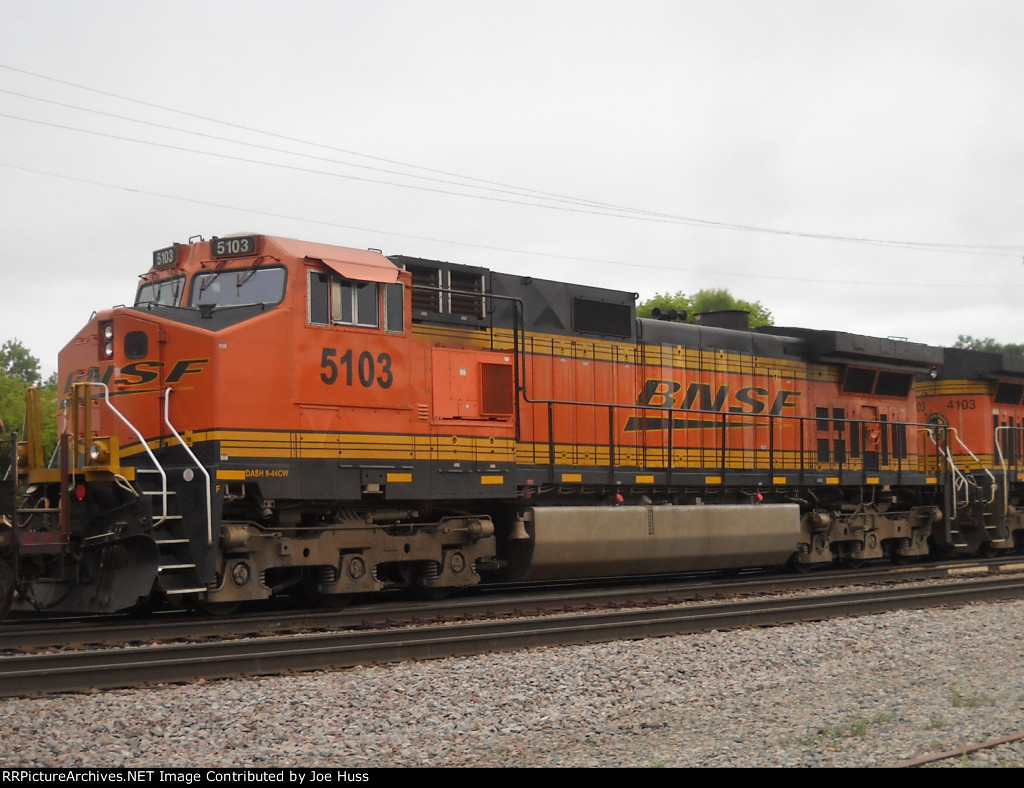 BNSF 6405 DPU